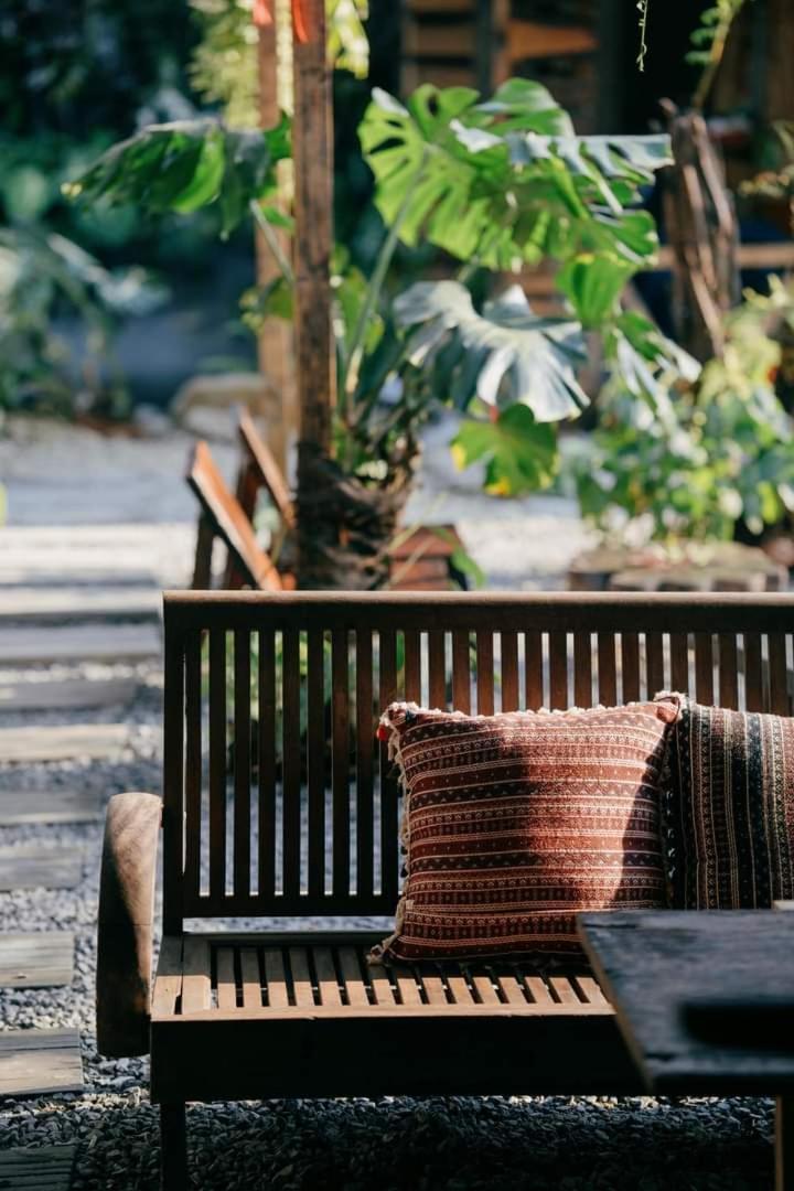 Harmony Garden - Home And Coffee Hue Buitenkant foto